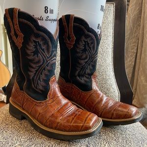 Ariat Ladies Square Toe Boots - 7.5